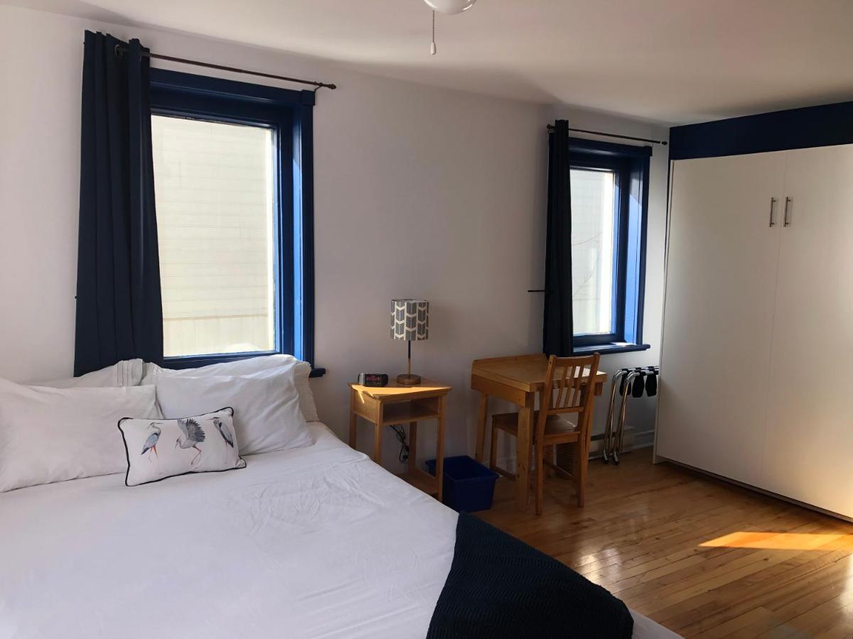 Les Pinsons Des Rives Bed & Breakfast La Malbaie Bagian luar foto
