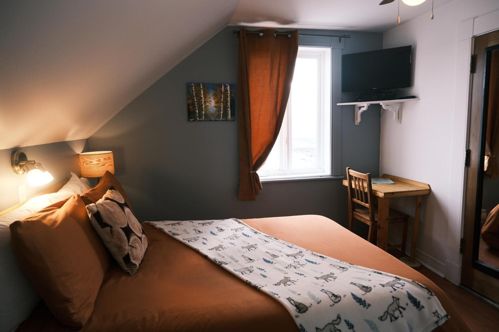 Les Pinsons Des Rives Bed & Breakfast La Malbaie Ruang foto