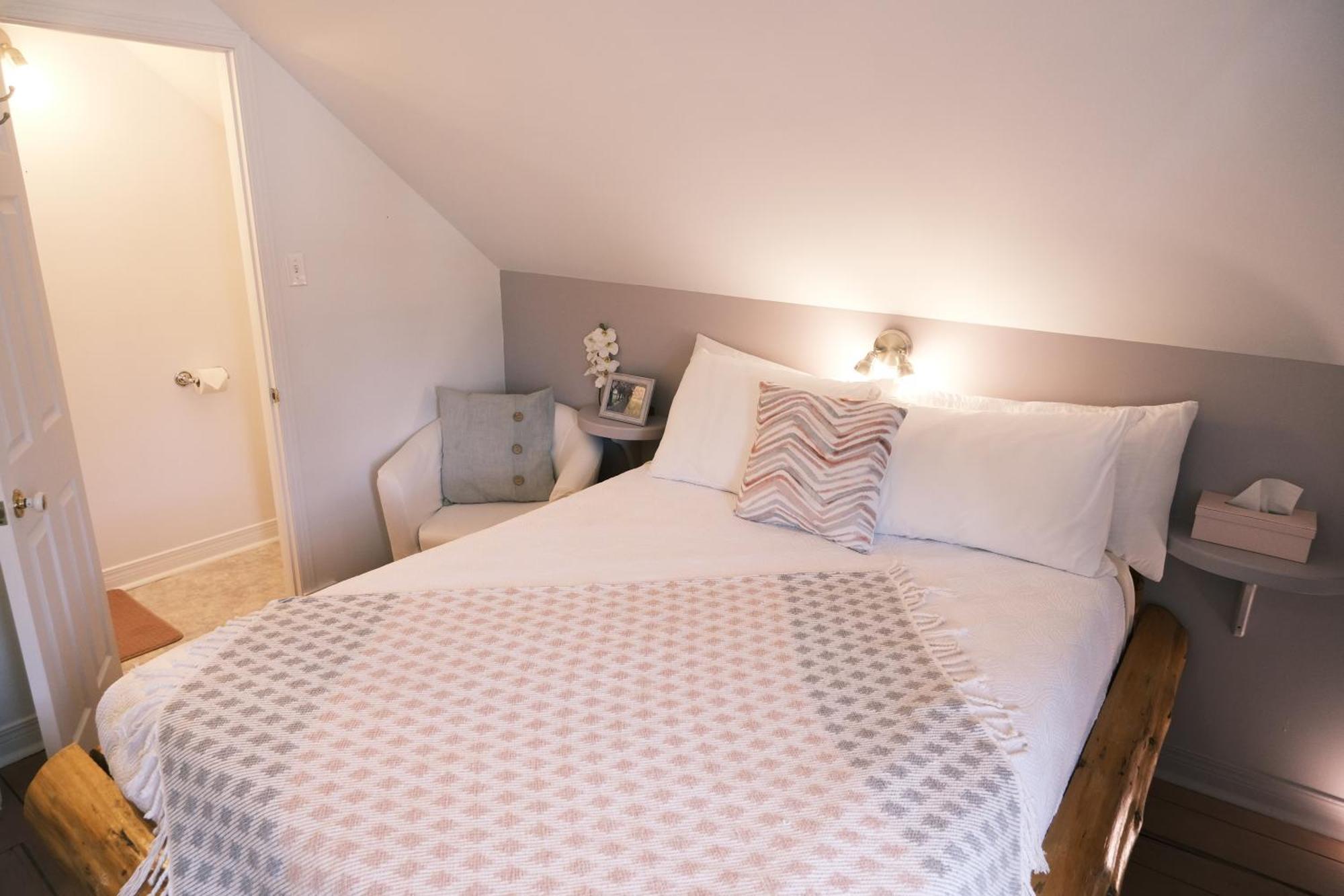 Les Pinsons Des Rives Bed & Breakfast La Malbaie Ruang foto