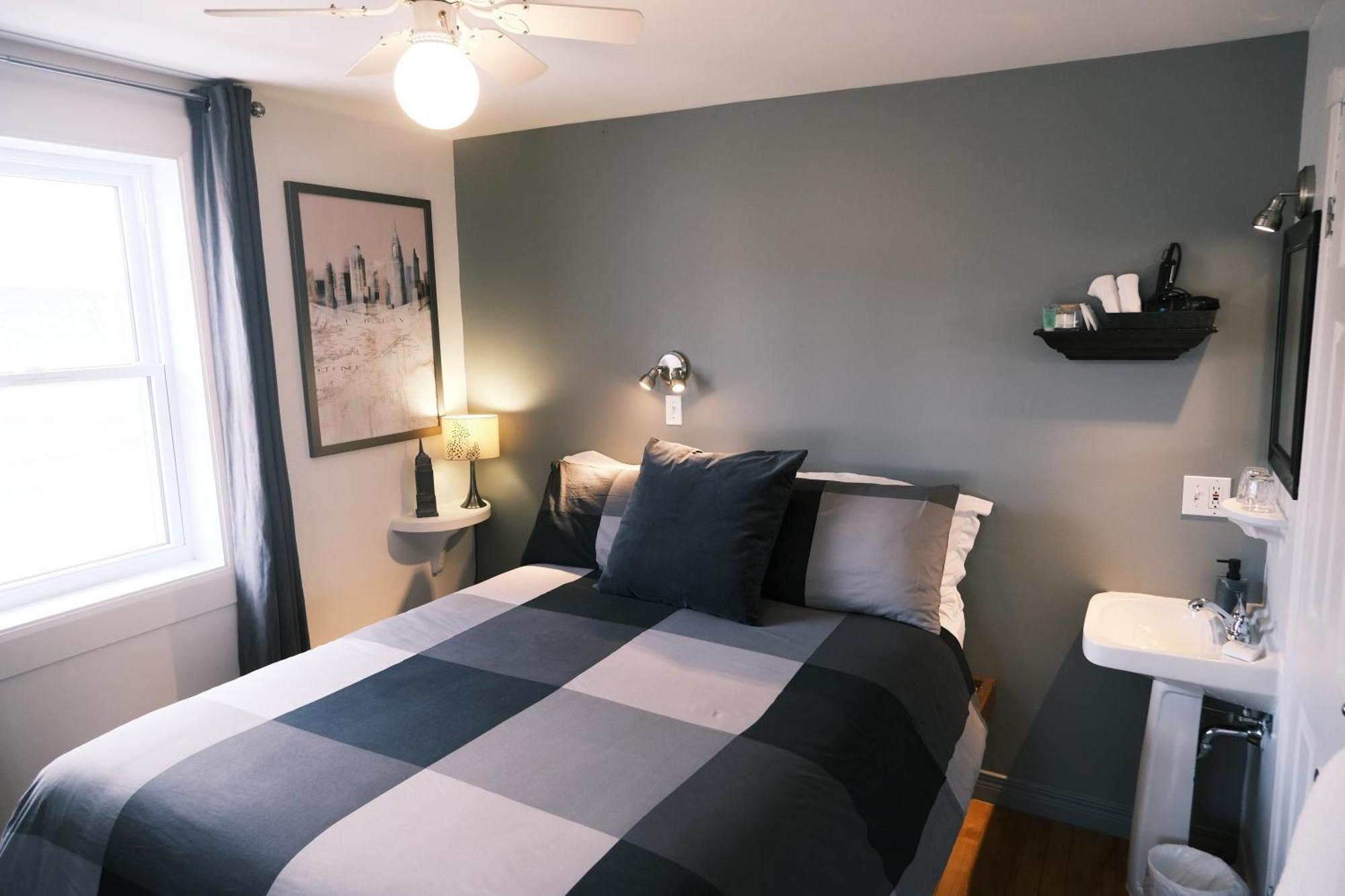 Les Pinsons Des Rives Bed & Breakfast La Malbaie Bagian luar foto